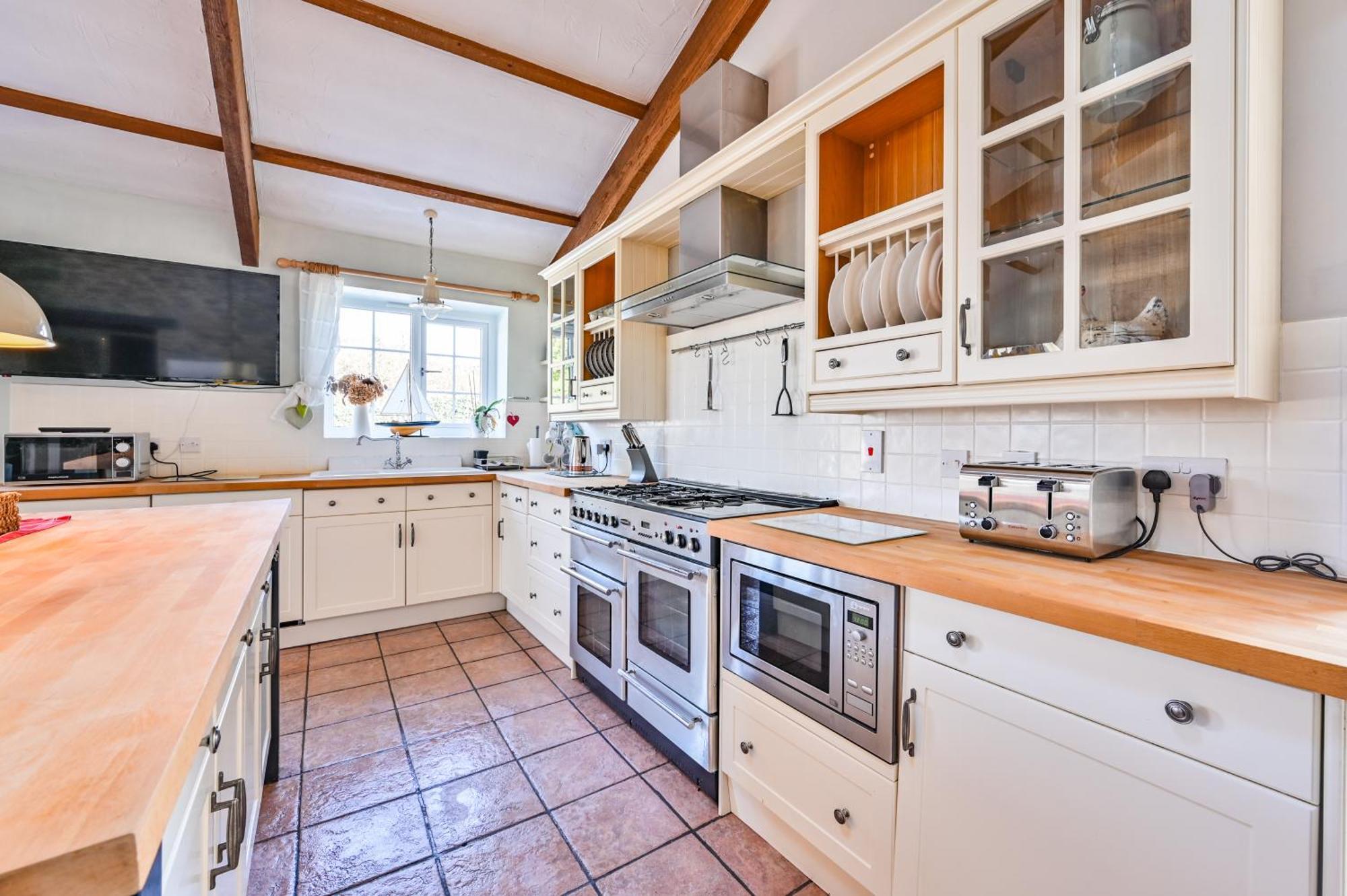 Polean Farm Cottages - With Free Animal Feeding And Pony Rides And Free Access To A Nearby Pool Лоо Номер фото