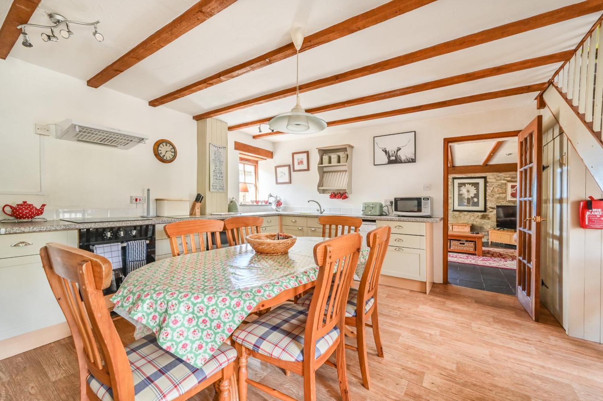 Polean Farm Cottages - With Free Animal Feeding And Pony Rides And Free Access To A Nearby Pool Лоо Номер фото